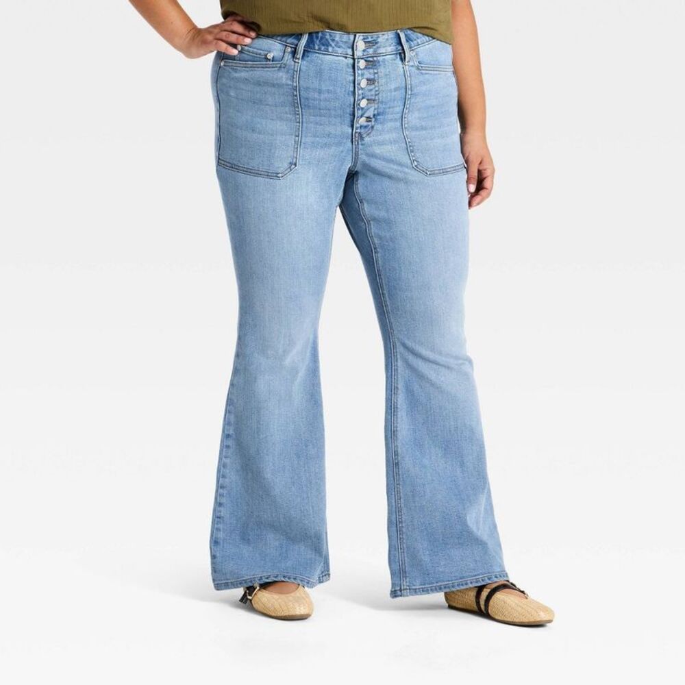 Women's Plus High-Rise Flare Jeans 32" - Ava & Viv Light Wash 20